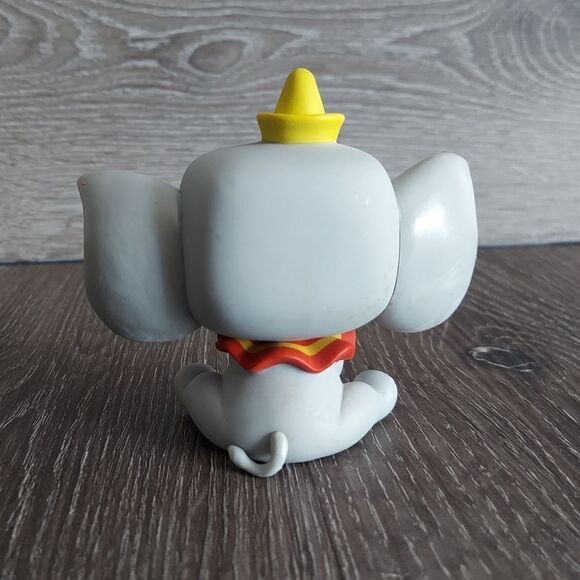 Disney Dumbo Funko Pop - Picture 2 of 5